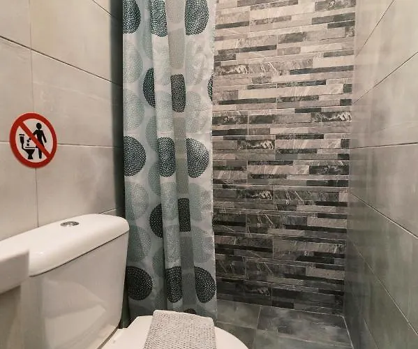 Διαμέρισμα Fay's *