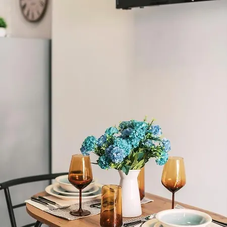 Fay's Апартаменты *